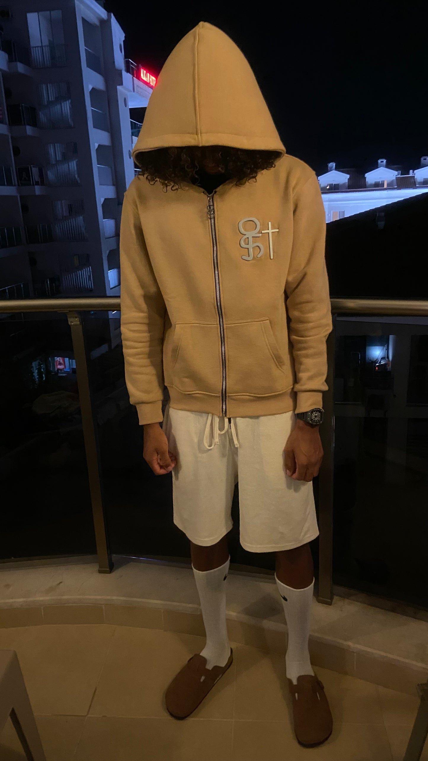 17YAO® |  Christ Rose - Hoodie